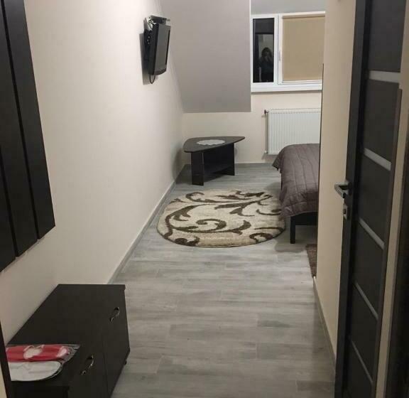 Отель Lisova Perlina