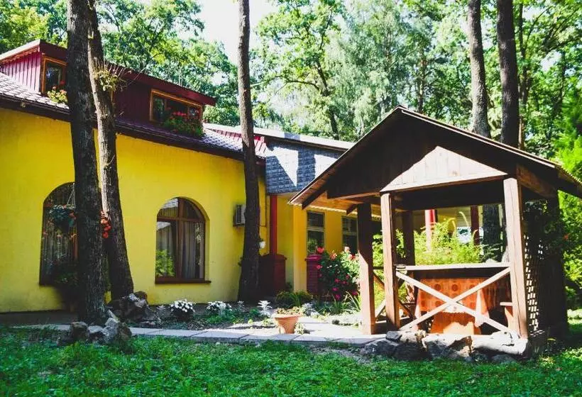 Hotelli Lisova Perlina