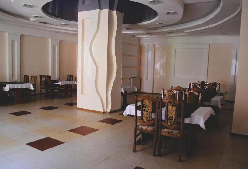 Отель Lisova Perlina