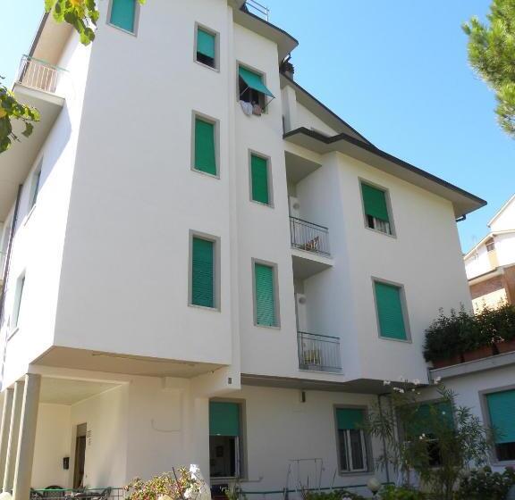 ホテル Pensione Andrea