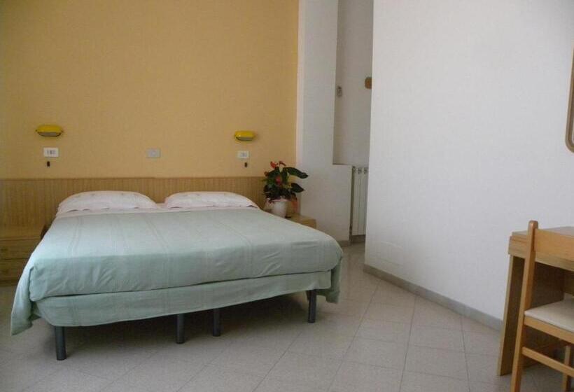 ホテル Pensione Andrea