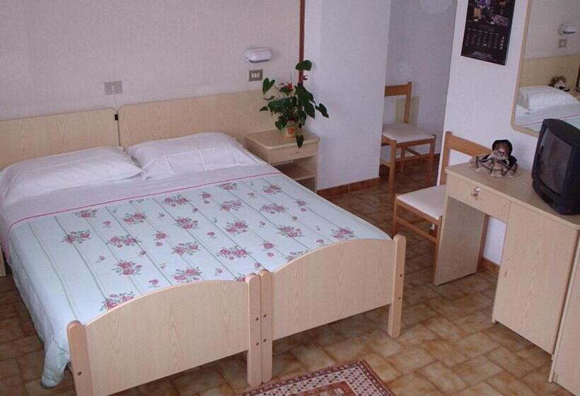 ホテル Pensione Andrea