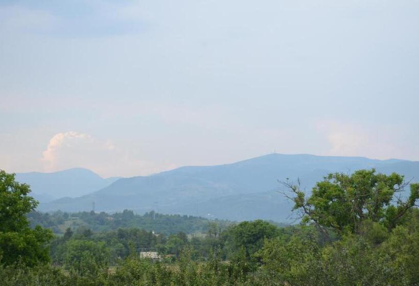 בית מלון כפרי Pensiunea Koruna