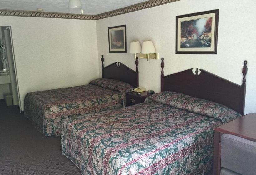 Мотель Deerfield Inn