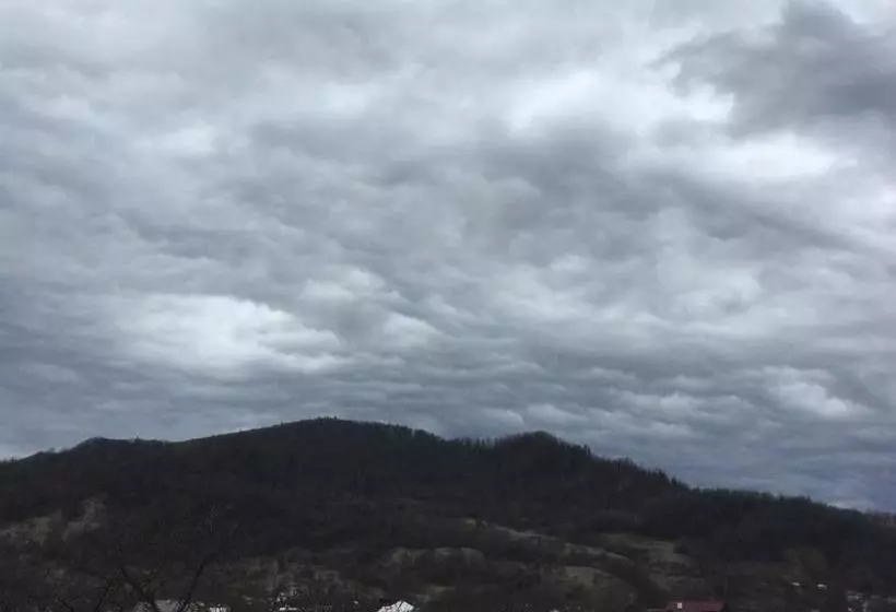 Majatalo Girskyi Kut