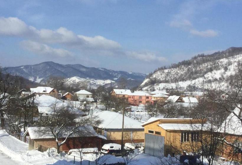 פנסיון Girskyi Kut