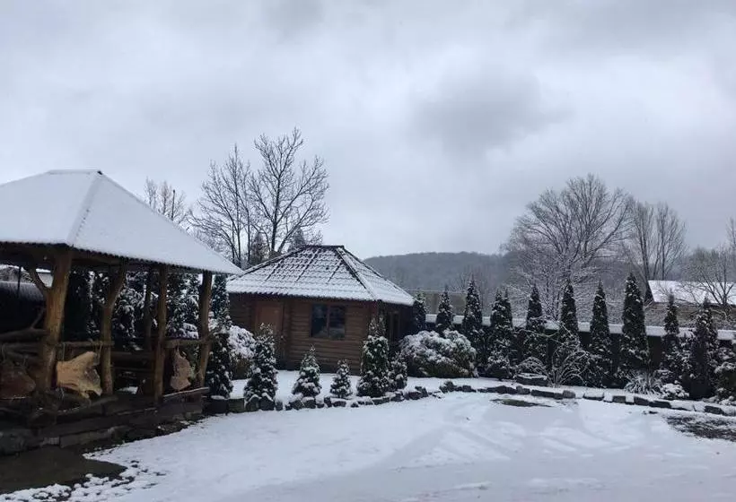 Majatalo Girskyi Kut