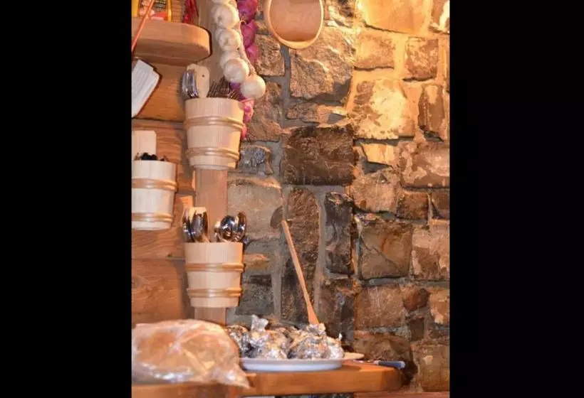 Majatalo Girskyi Kut