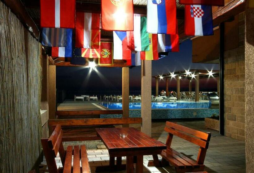 ペンション Apartments Đurašević