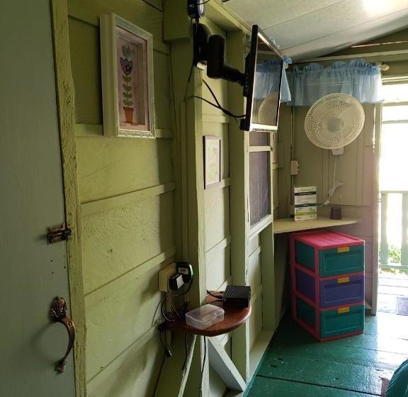 بنسيون Hostal Finca Ely