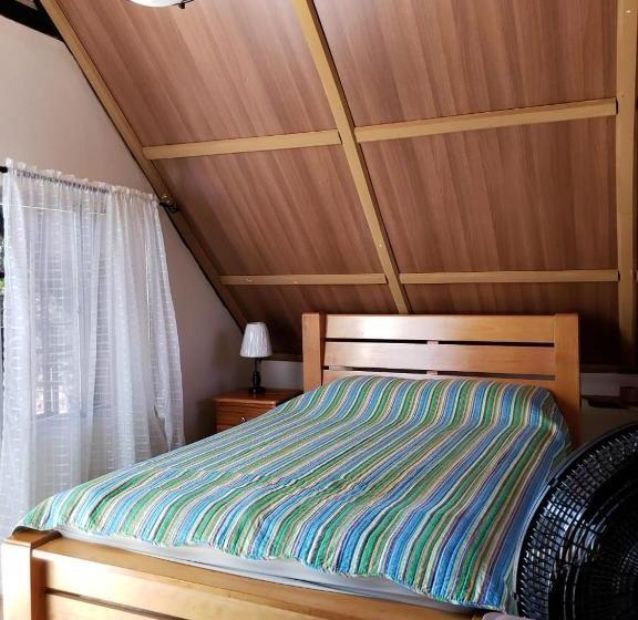 بنسيون Hostal Finca Ely