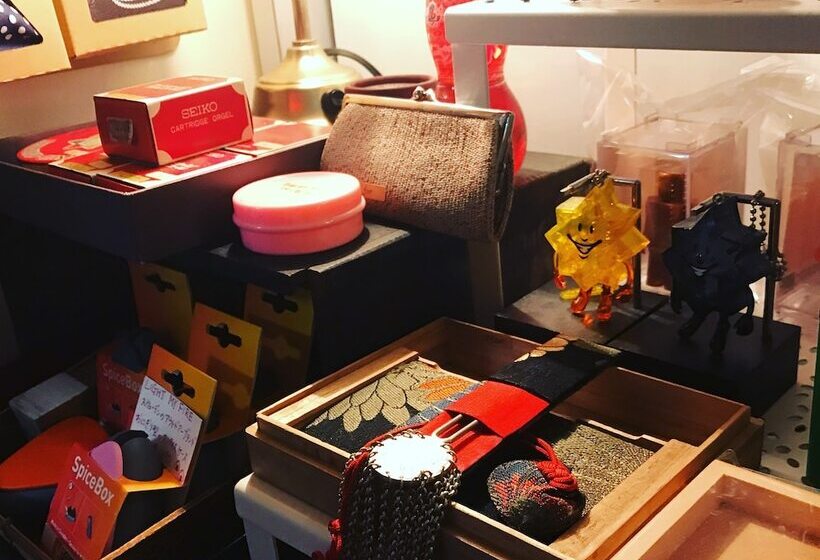 Pensão Sayama Aesthetics School