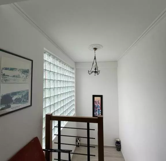 پانسیون Studio Rooms Moncherie