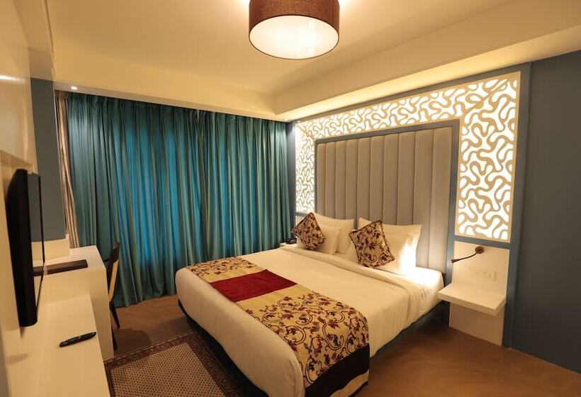 בית מלון כפרי Clarion Inn Indore