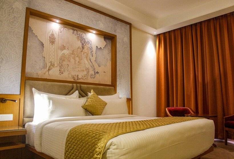 בית מלון כפרי Clarion Inn Indore