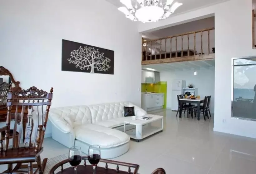 Yangyang Sea View Pension