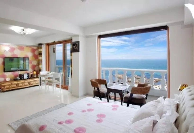 Yangyang Sea View Pension