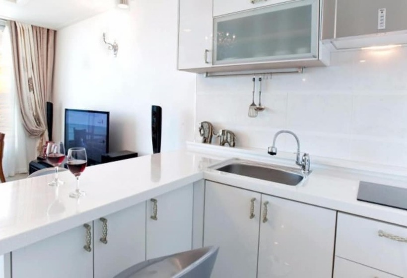 Yangyang Sea View Pension