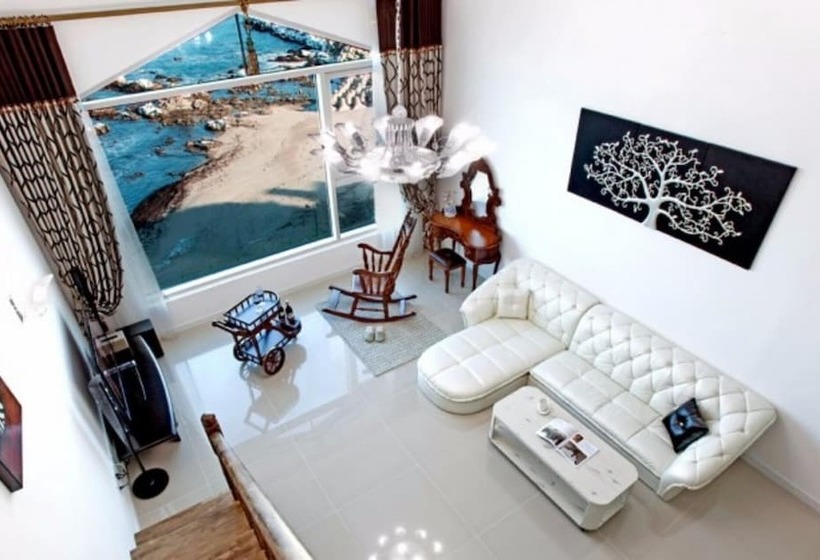 Yangyang Sea View Pension