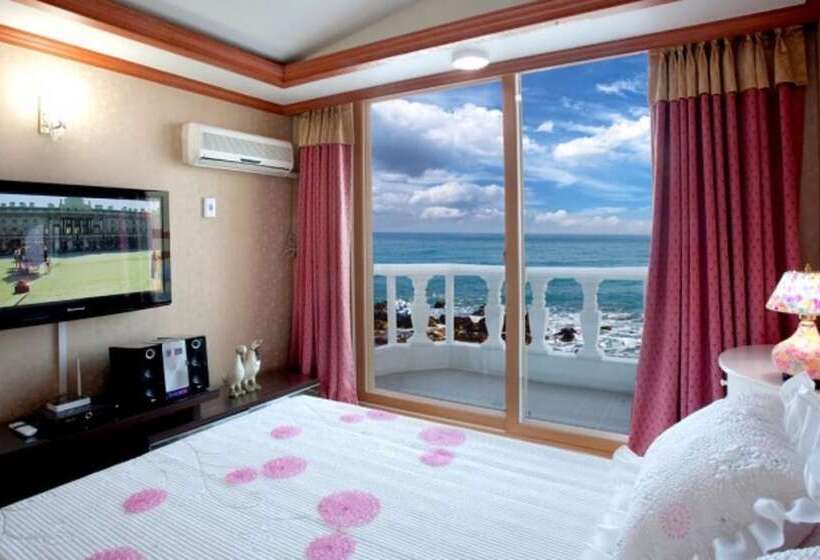 Yangyang Sea View Pension