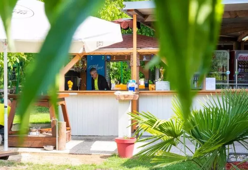 ユースホステル Aprico