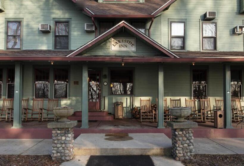 호스텔 Lakeside Inn