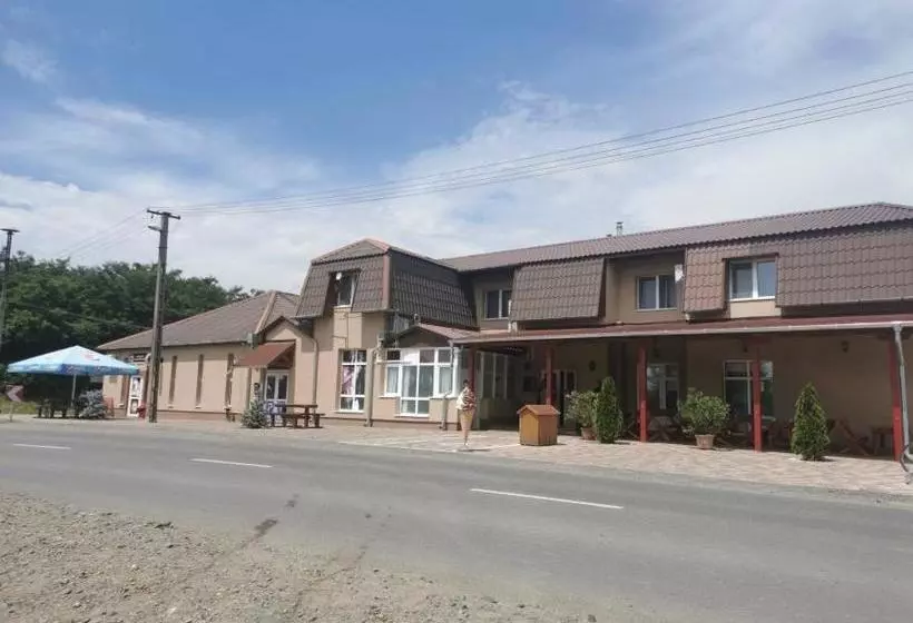 Aamiaismajoitus (B&B) Kék Lagúna Panzió