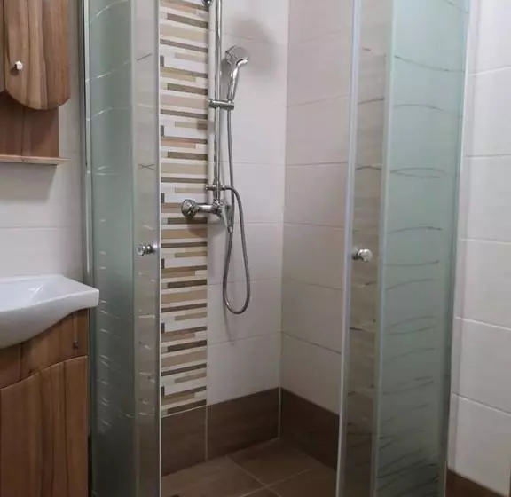 Aamiaismajoitus (B&B) Kék Lagúna Panzió