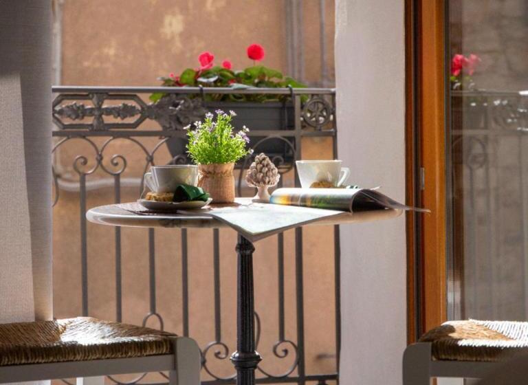 مبيت وإفطار Porta Soprana Luxury Guest House & Spa