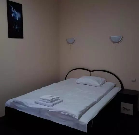 ホテル орхідея