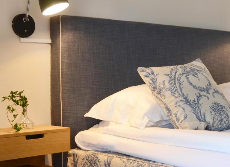 فندق Flädie Mat & Vingård