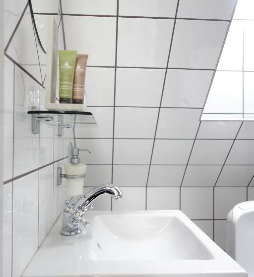 فندق Flädie Mat & Vingård