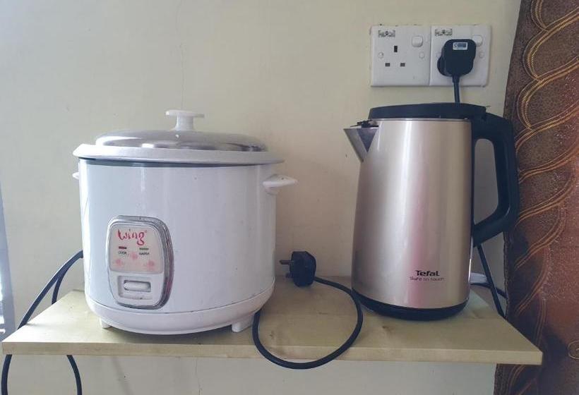 فندق Oyo 90304 Persada Hasra Homestay