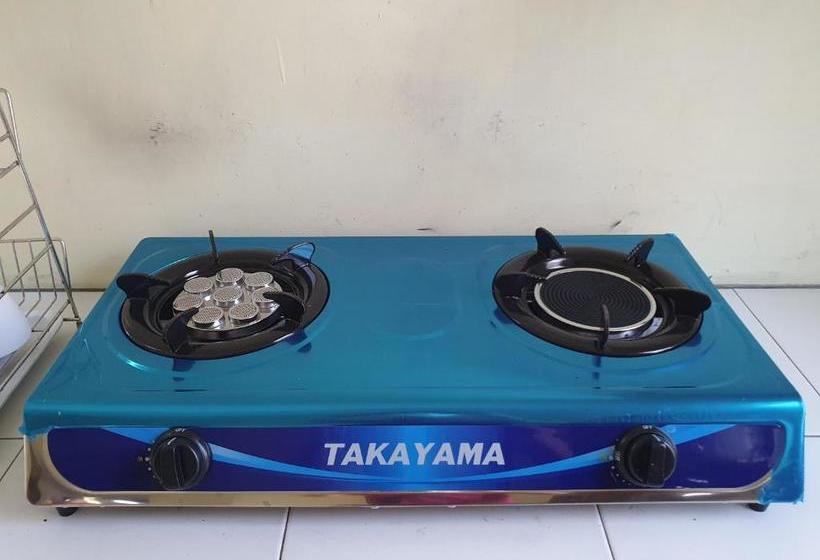 فندق Oyo 90304 Persada Hasra Homestay