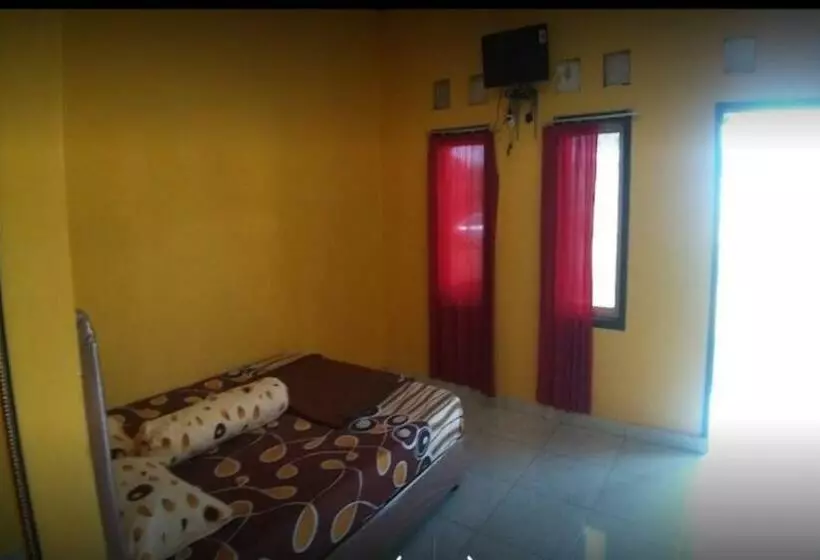 Hotelli Spot On 90597 Pondok Novira