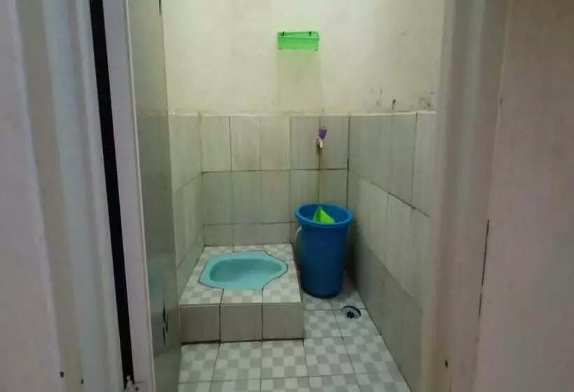 Hotelli Spot On 90597 Pondok Novira