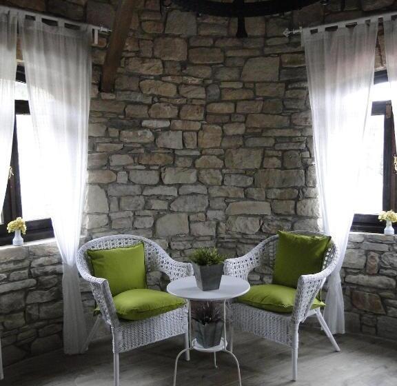 בית מלון כפרי The Stone Castle Boutique