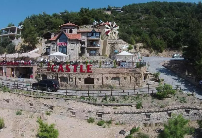 Hotelli The Stone Castle Boutique