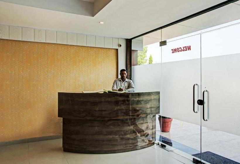 호텔 Vaccinated Staff Oyo 62241 Swastik Garden