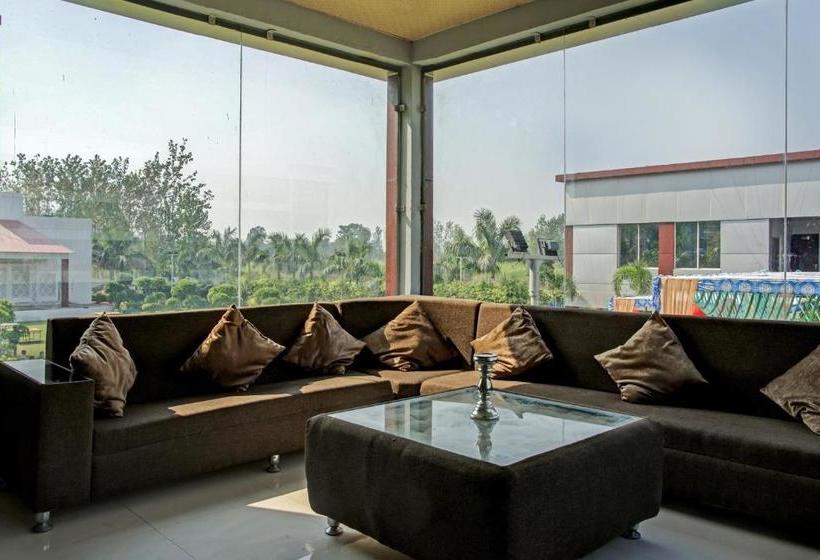 호텔 Vaccinated Staff Oyo 62241 Swastik Garden