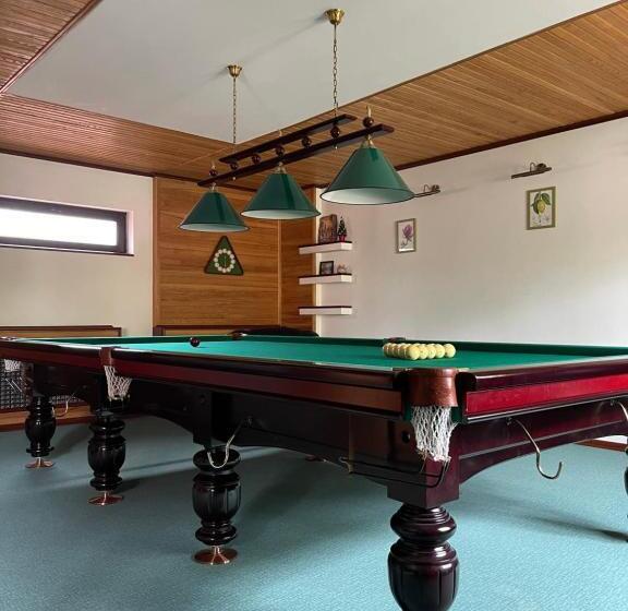 Пансион приватний будинок для сімейного відпочинку з басейном і сауною