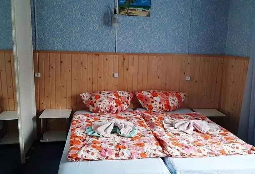 Majatalo садиба в горах крістіан