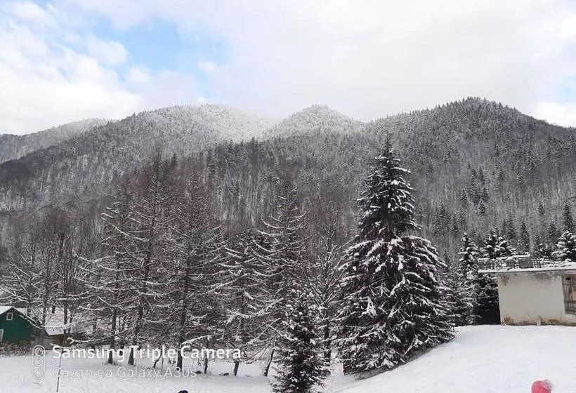 Majatalo садиба в горах крістіан