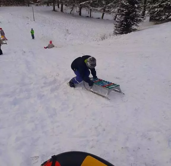 Majatalo садиба в горах крістіан