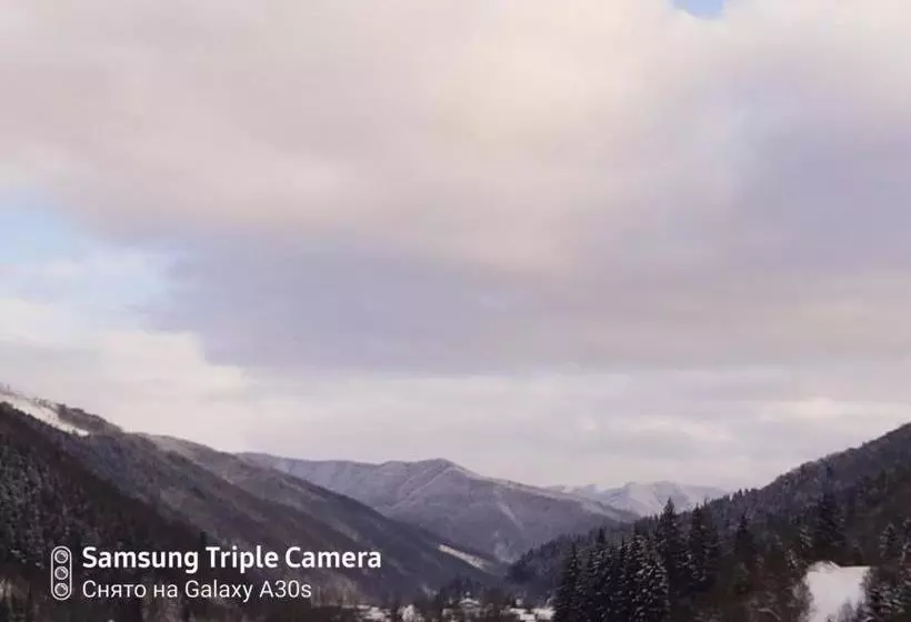 Majatalo садиба в горах крістіан