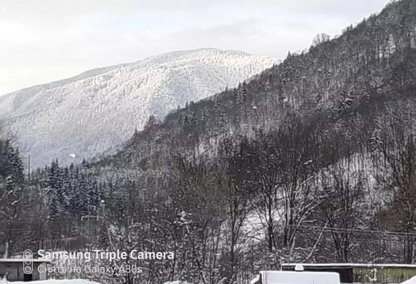 Majatalo садиба в горах крістіан