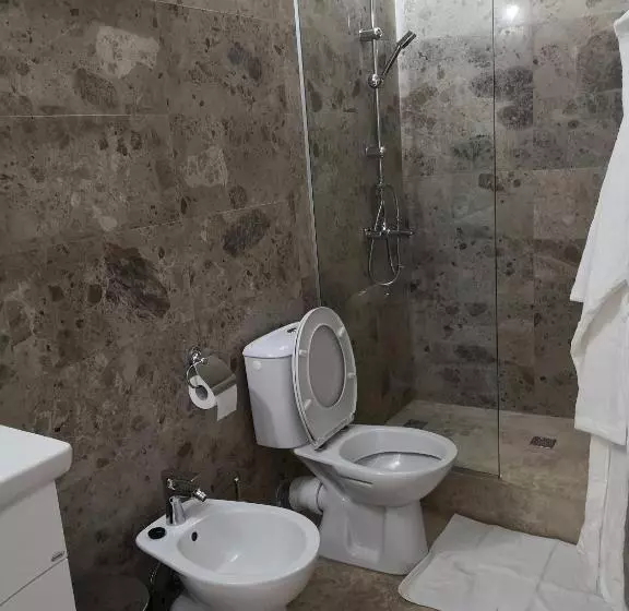 ペンション Dnt House & Spa