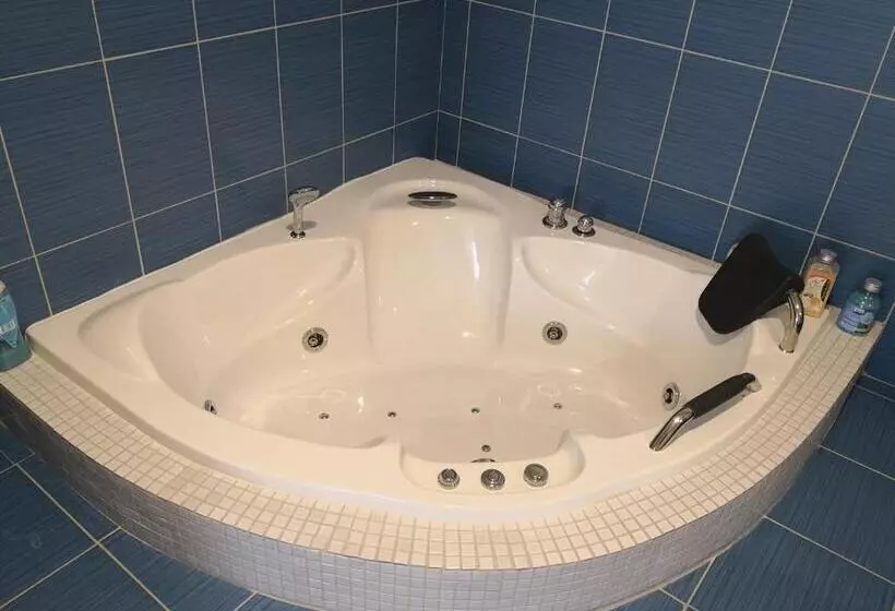 ペンション Dnt House & Spa