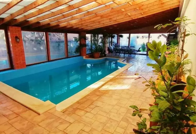 ペンション Dnt House & Spa