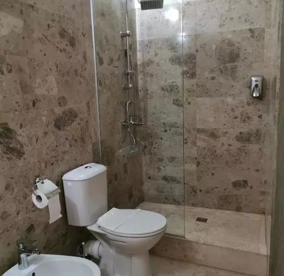 ペンション Dnt House & Spa